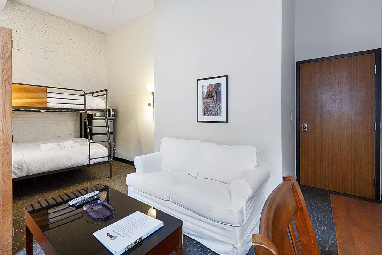 דירות בוסטון Studio Ready 4 Students & Traveling Professionals! 310 מראה חיצוני תמונה