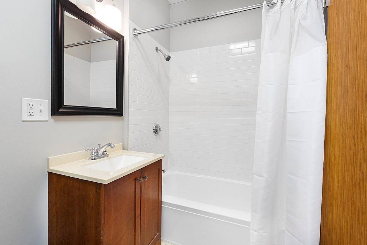 דירות בוסטון Studio Ready 4 Students & Traveling Professionals! 310 מראה חיצוני תמונה
